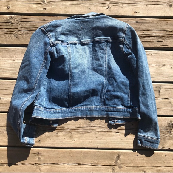 Kids denim jacket NWOT Old Navy - Picture 2 of 3